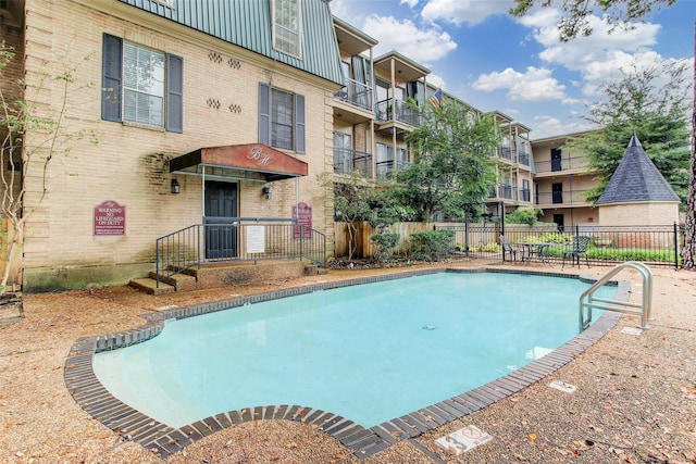4515 Briar Hollow Pl Unit 101, Houston, TX 77027 - view of community pool