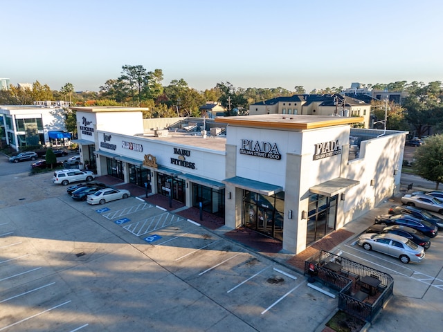 6115 Hamman St, Houston, TX 77007 - view of commercial property with uncovered parking