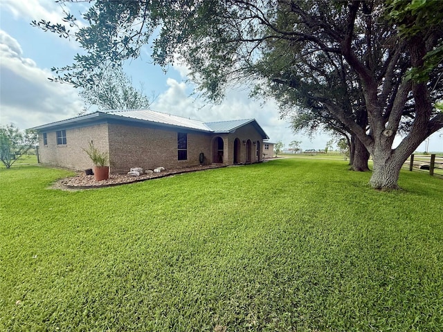 exterior space featuring fence