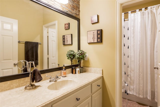 11068 First Lgt, Montgomery, TX 77356 - full bath featuring vanity and tile patterned flooring