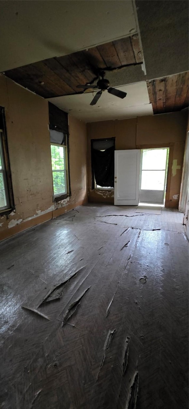 1426 E 36th St, Houston, TX 77022 - unfurnished living room featuring a ceiling fan