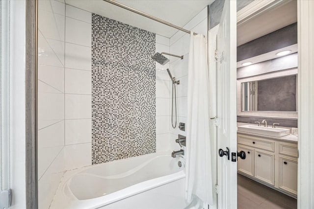 3410 Creekstone Dr, Sugar Land, TX 77479 - full bathroom featuring shower / tub combo and vanity
