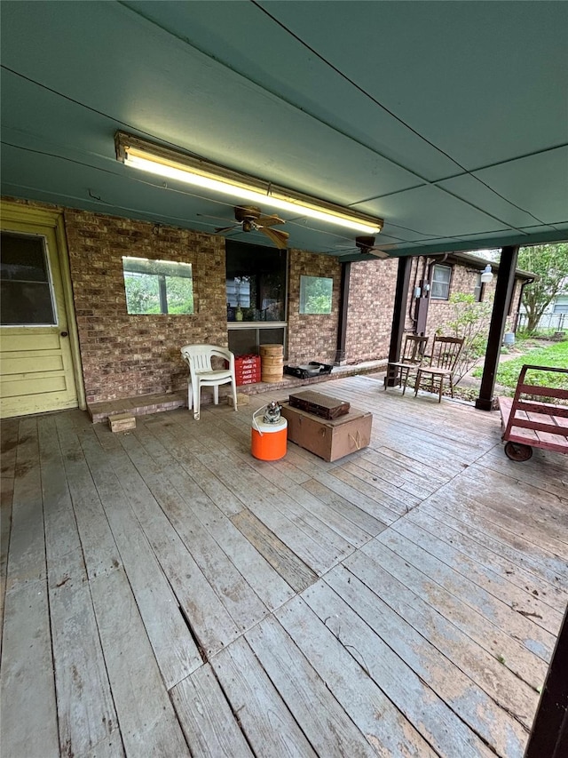 deck with a ceiling fan