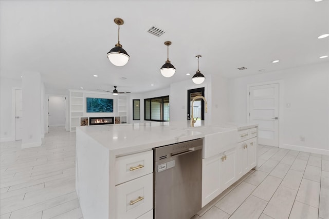 2611 Teague Rd, Houston, TX 77080 - kitchen featuring recessed lighting, dishwasher, a ceiling fan, and a sink