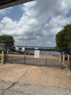 10734 Twin Cirs, Montgomery, TX 77356