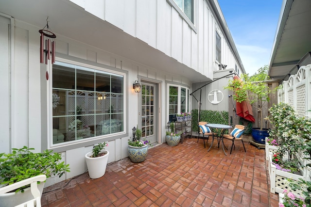 8944 Chatsworth Dr, Houston, TX 77024 - view of patio / terrace featuring outdoor dining space