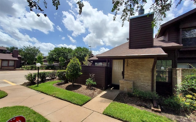 2611 Grants Lake Blvd Unit 228, Sugar Land, TX 77479 - view of yard