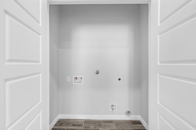 3409 2nd Ave N, Texas City, TX 77590 - laundry room featuring electric dryer hookup, hookup for a washing machine, baseboards, and gas dryer hookup