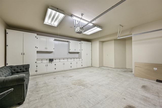 2524 Garnetfield Ln, Friendswood, TX 77546 - view of garage