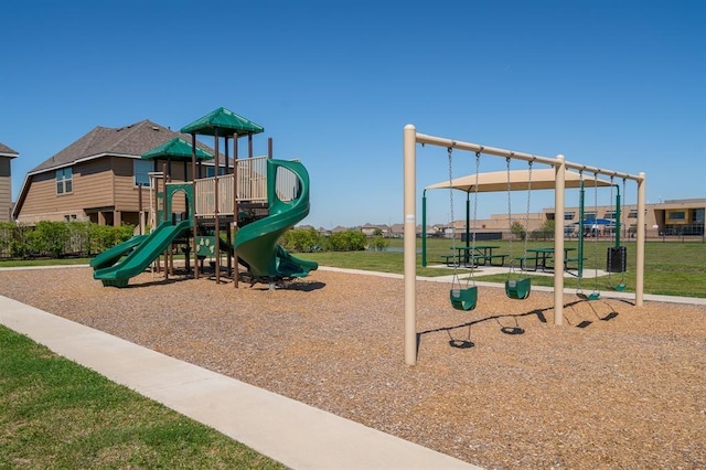 396 Kendall Crest Dr, Alvin, TX 77511 - view of community playground