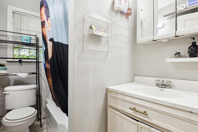 1206 Shearn St, Houston, TX 77007 - full bath with vanity, shower / bathtub combination with curtain, and toilet
