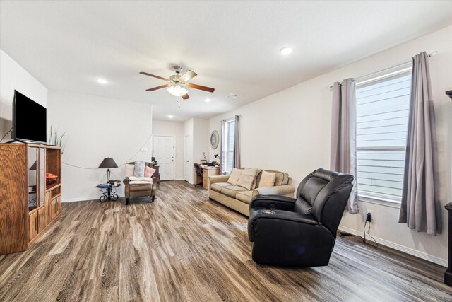 13127 Clifton Hill Ln, Houston, TX 77044 - living area with baseboards, recessed lighting, ceiling fan, and wood finished floors