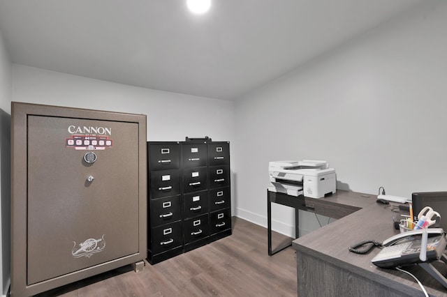 917 Houston St, Conroe, TX 77301 - office space featuring wood finished floors