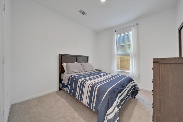 bedroom with carpet flooring, visible vents, baseboards, and recessed lighting