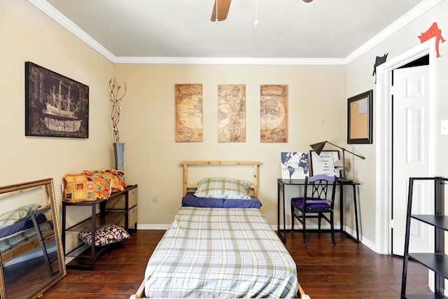 bedroom featuring crown molding, baseboards, and hardwood / wood-style flooring
