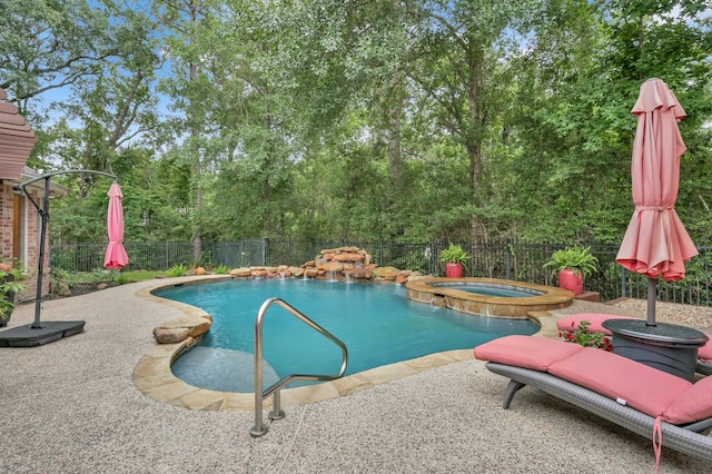 13262 Royal Rdg, Conroe, TX 77302 - view of pool with a patio and a pool with connected hot tub