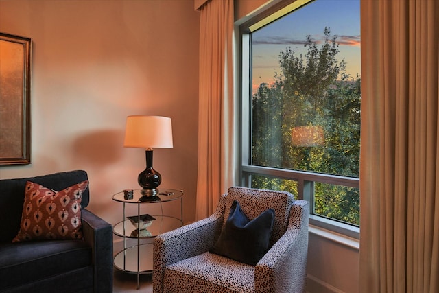 2207 Bancroft St Unit 301, Houston, TX 77027 - view of sitting room