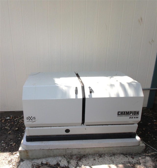 402 E Smith St, Brazoria, TX 77422 - exterior view of a power unit