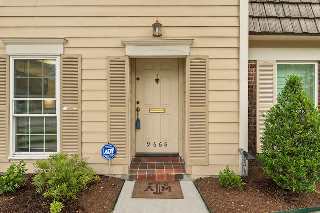 view of property entrance