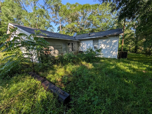 view of side of property