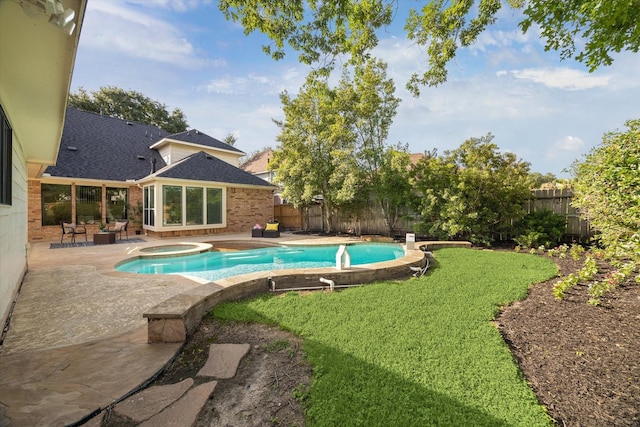 5514 Chase Hbr, Houston, TX 77041 - view of pool with a patio area and an in-ground hot tub