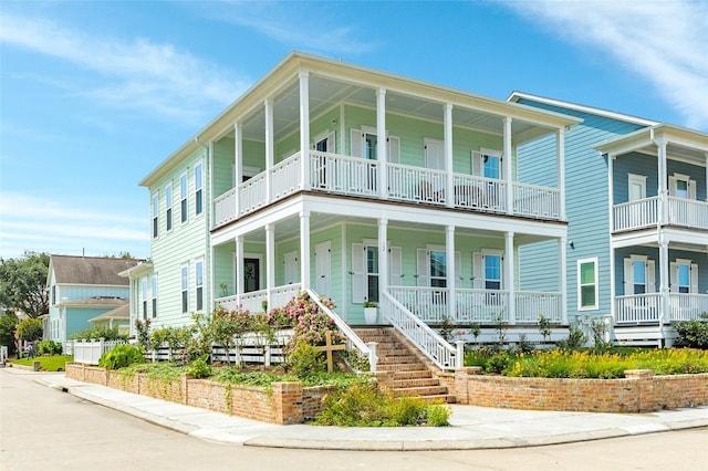 12 Caravelle Ct, Galveston, TX 77554 - view of front of house featuring a porch