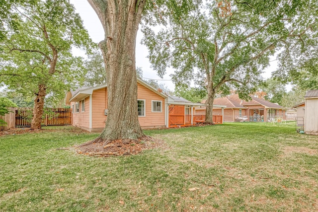 7022 Triola Ln, Houston, TX 77074 - view of yard featuring a fenced backyard
