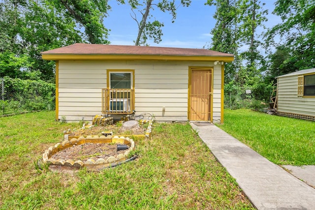 6803 Lakemont Dr, Houston, TX 77050 - view of outbuilding featuring an outbuilding
