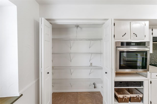 7226 Brook Stone Dr, Houston, TX 77040 - view of pantry
