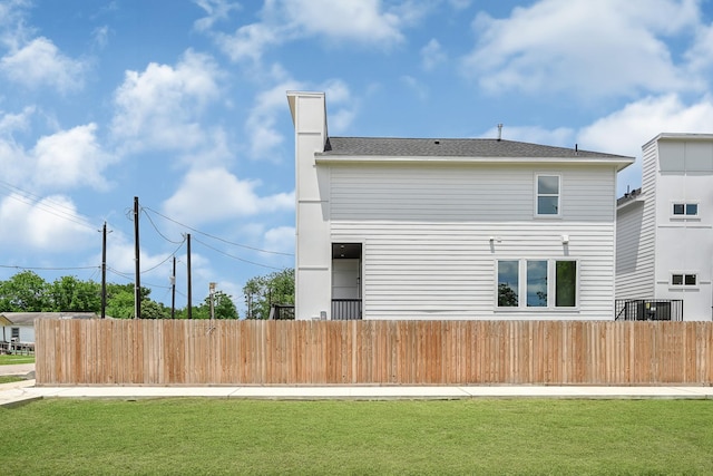 2104 Bringhurst St, Houston, TX 77026 - view of back of property