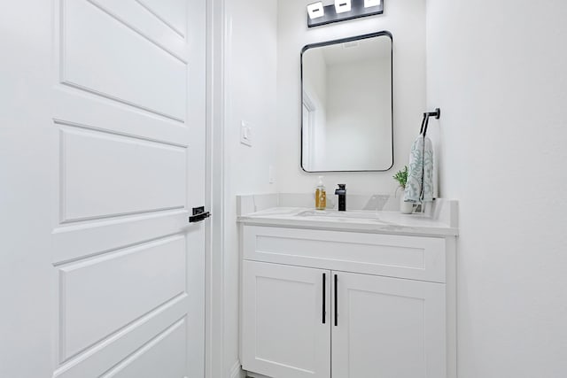 2104 Bringhurst St, Houston, TX 77026 - bathroom featuring vanity