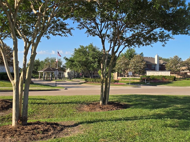 3905 Austin Lake Ct, Pearland, TX 77581 - view of community featuring a lawn and a gazebo
