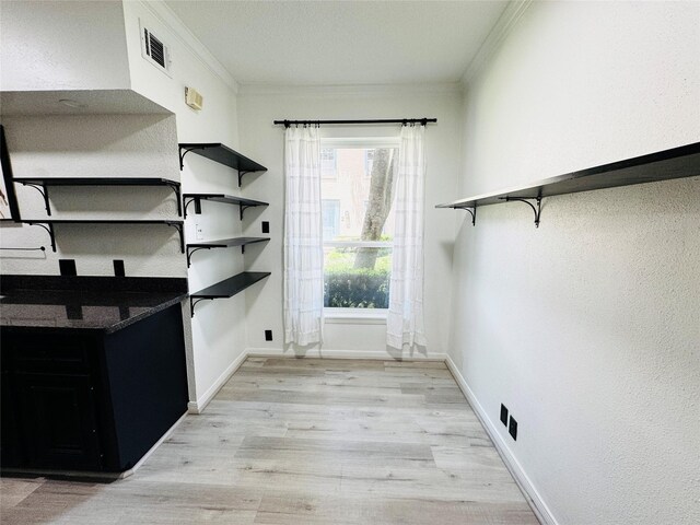 2323 Augusta Dr Unit 43, Houston, TX 77057 - spacious closet with light wood-style flooring