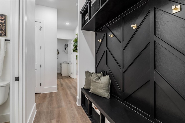 224 Kellog, Fischer, TX 78623 - mudroom featuring light wood-style flooring, baseboards, and recessed lighting