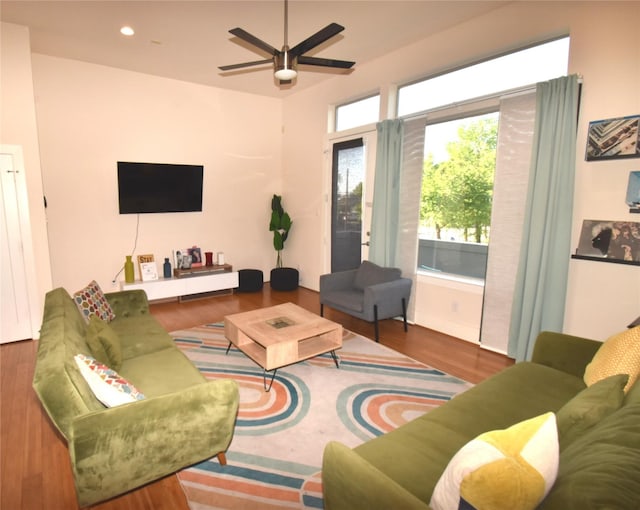 3804 Lovejoy St, Houston, TX 77003 - living area featuring a ceiling fan, recessed lighting, and wood finished floors