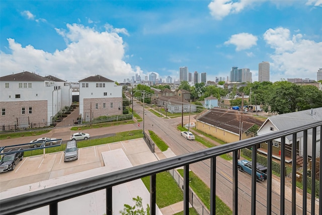 4318 E Center St, Houston, TX 77007 - balcony with a city view
