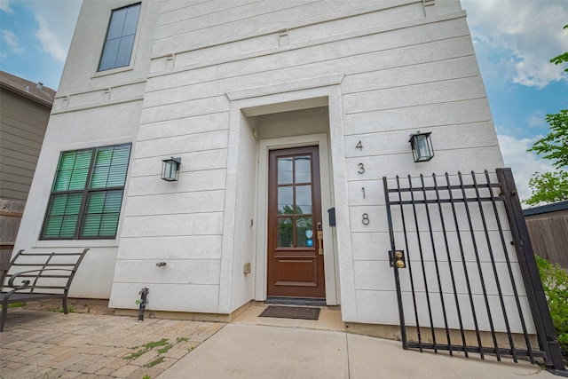 4318 E Center St, Houston, TX 77007 - doorway to property featuring fence
