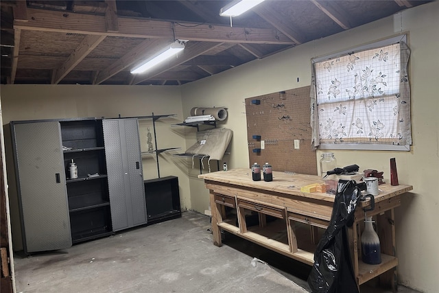 1915 Ashford Hollow Ln, Houston, TX 77077 - basement featuring a workshop area