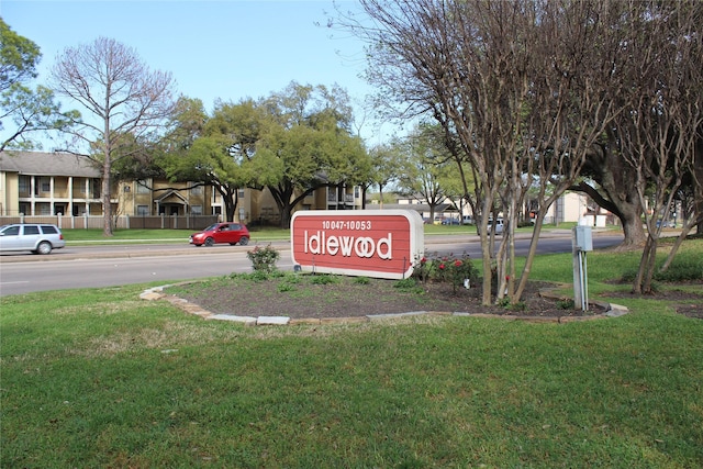 10047 Westpark Dr Unit 70, Houston, TX 77042 - community sign featuring a yard