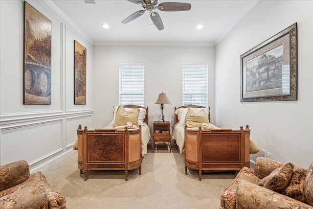 823 Blackshire Ln, Houston, TX 77055 - living area featuring crown molding, light carpet, a ceiling fan, and recessed lighting