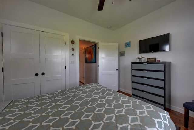 704 Burleson St, Brenham, TX 77833 - bedroom featuring a closet, wood finished floors, and a ceiling fan