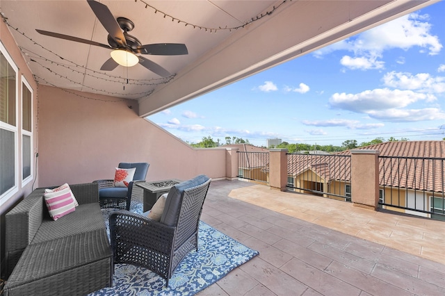 26 W Oaks Dr, Houston, TX 77058 - view of patio / terrace with a ceiling fan