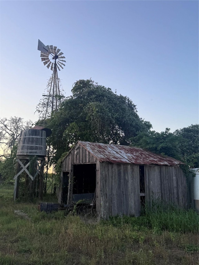 6346 Sand Rock Ln, Grange, TX 78945 - view of outbuilding