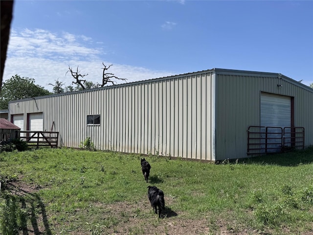 6346 Sand Rock Ln, Grange, TX 78945 - view of pole building