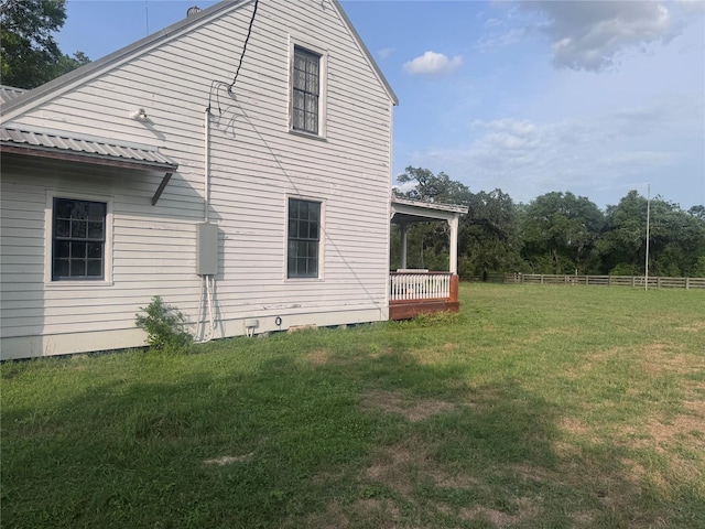 6346 Sand Rock Ln, Grange, TX 78945 - view of side of home