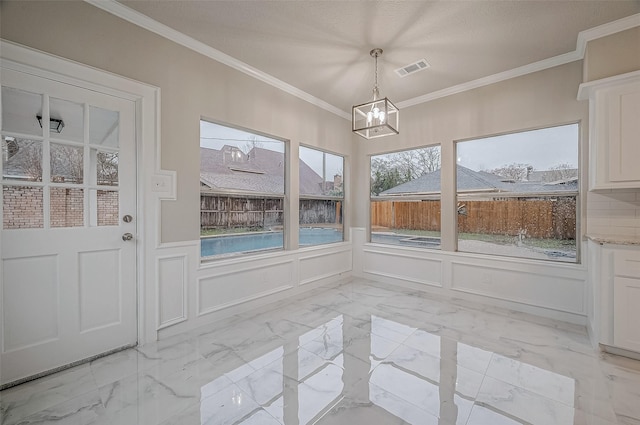 4218 Bayglen Ct, Houston, TX 77068 - unfurnished sunroom featuring an inviting chandelier and visible vents