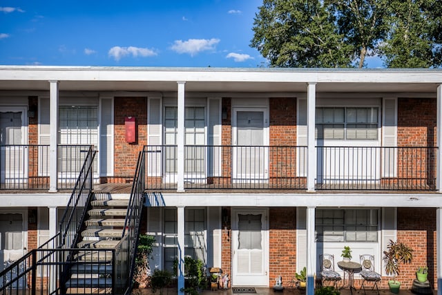 401 E Main St, Brenham, TX 77833 - view of property with stairway
