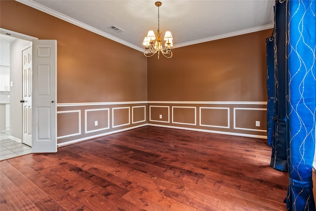 6615 Cypress Village Dr, Sugar Land, TX 77479 - unfurnished room with ornamental molding, a chandelier, a wainscoted wall, and hardwood / wood-style flooring
