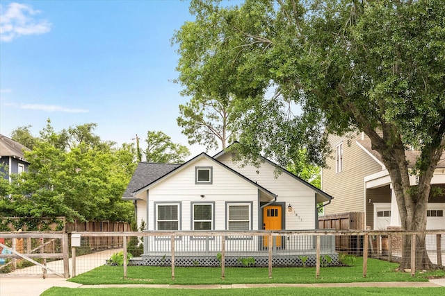 1411 Tulane St, Houston, TX 77008 - view of front of property featuring a wooden deck and roof with shingles