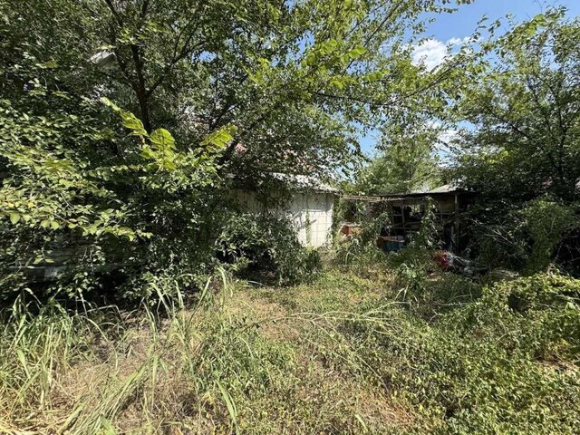 110 N Cotton Belt Ave, Gustine, TX 76455 - photo 5